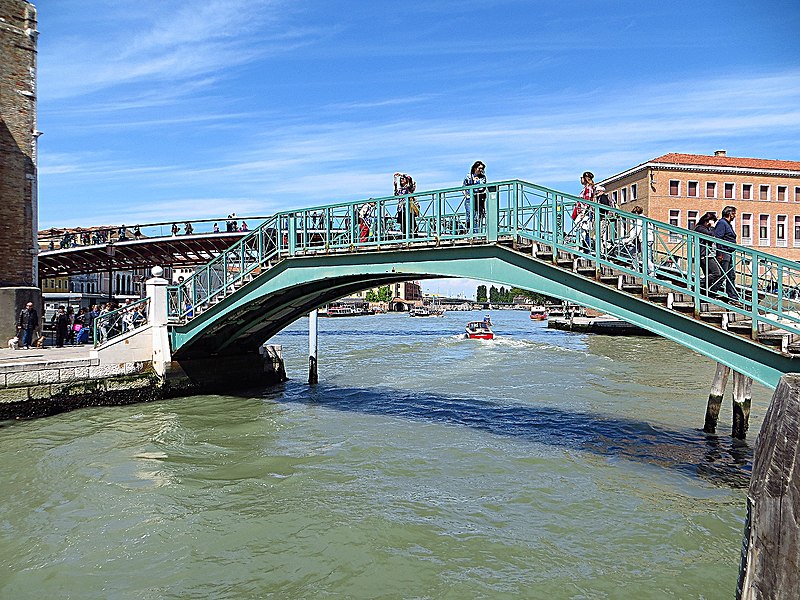 File:Rio Novo - Fondamenta Santa Chiara - panoramio.jpg