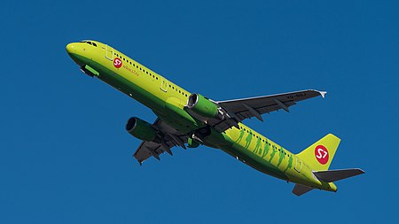 English: S7 (Siberia Airlines) Airbus A321-211 (reg. VQ-BQJ, msn 2076) at Munich Airport (IATA: MUC; ICAO: EDDM). Deutsch: S7 (Siberia Airlines) Airbus A321-211 (Reg. VQ-BQJ, msn 2076) auf dem Flughafen München (IATA: MUC; ICAO: EDDM).