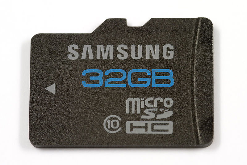 File:Samsung microSDHC 32GB Class10.jpg