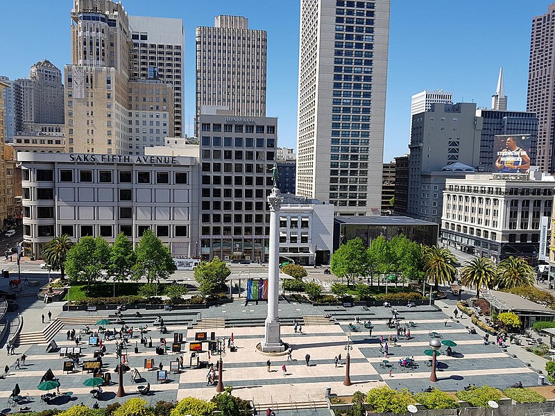 Louis Vuitton Store Robbed in San Francisco's Union Square 