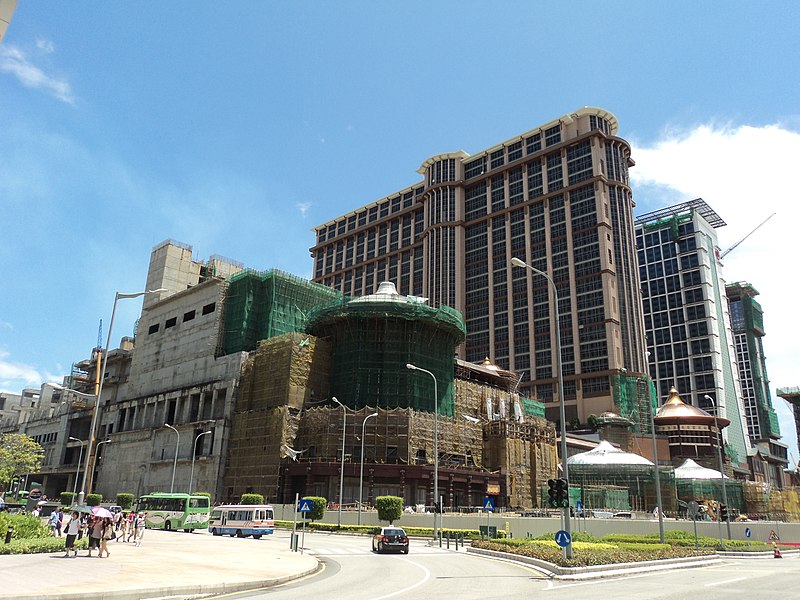 File:Sands Cotai Central on 18 August 2011.jpg