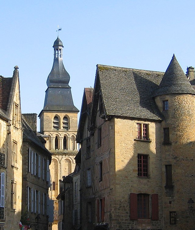 File:Sarlat-Saint Sardos.JPG