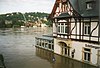 Überfluteter Schillergarten in Dresden-Blasewitz beim Elbhochwasser 2002