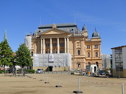 Schwerin Alter Garten Staatstheater Fassadenumgestaltung 2011-06-01 005