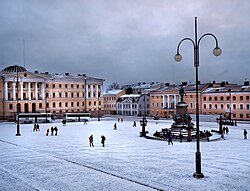 Senaatintori talvella.