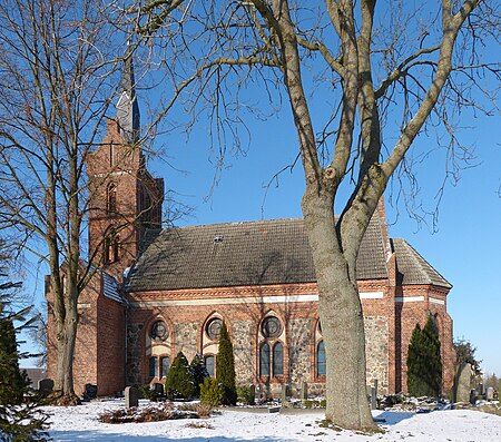 Siedenbrünzow Kirche Südseite 1