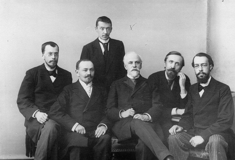 File:Soloviev NF and his class.jpg