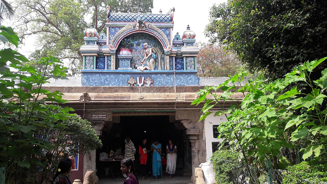 File:Srivilliputhur Andal temple (17).jpg - Wikimedia Commons