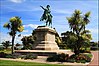 Statue équestre de Napoléon.jpg