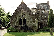 Stobhall Castle and its chapel Stobhall Castle and chapel - geograph.org.uk - 82721.jpg