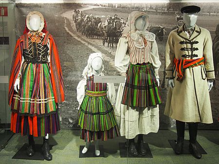 Trang phục dân tộc Ba Lan