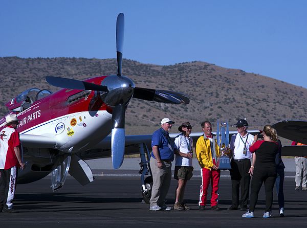 Strega, with pilots "Tiger" Destefani and "Hoot" Gibson the 2015 Unlimited Air Race Champions