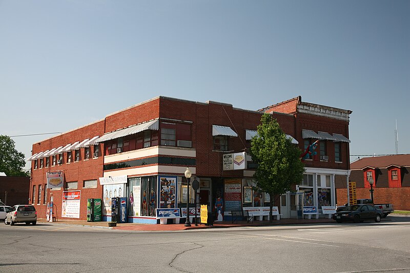 File:Superman museum, Metropolis, IL.jpg