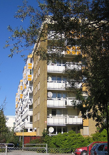 File:Törnrosen, Malmö.jpg