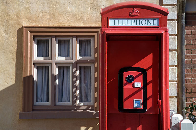 File:Telephone Box - 0090.jpg