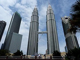 The Petronas Twin Towers in Kuala Lumpur (Malaysia).JPG