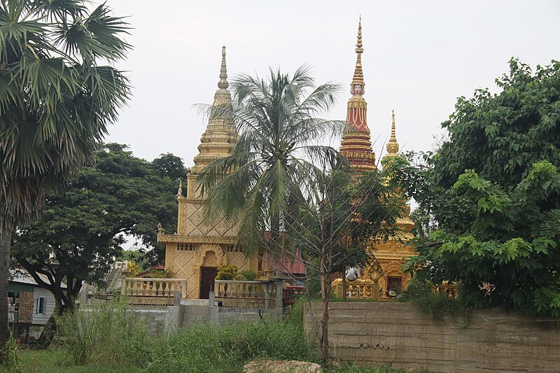 File:Tonle Sap Lake (9728540905).jpg