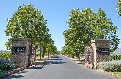 Trefethen Vineyards Trefethen Vineyards entrance (28068954265).jpg