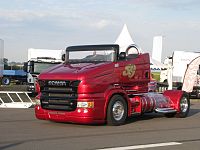 A former Scania T 500 test truck, converted by Sven-Erik "Svempa" Bergendahl into a roadster, fitted with a twin-turbo and named the R 999 "Red Pearl".