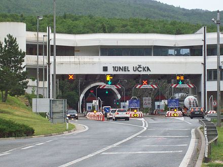 Učka Tunnel western toll plaza