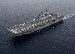 האונייה USS America (סימול: LHA-6) ב-2016