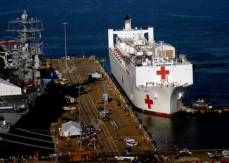 File:US Navy 071015-N-6278K-482 Military Sealift Command (MSC) hospital ship USNS Comfort (T-AH 20) arrives at Naval Station Norfolk after a four-month humanitarian deployment to 12 countries in Latin America and the Caribbean.jpg