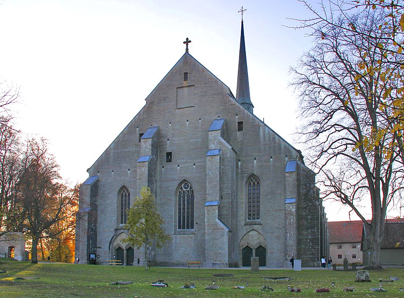 File:Vadstena.klosterkyrkan.jpg