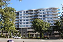 Modern flats in Wakefield Avenue on the northern edge of Braddon Wakefield Avenue flats.JPG