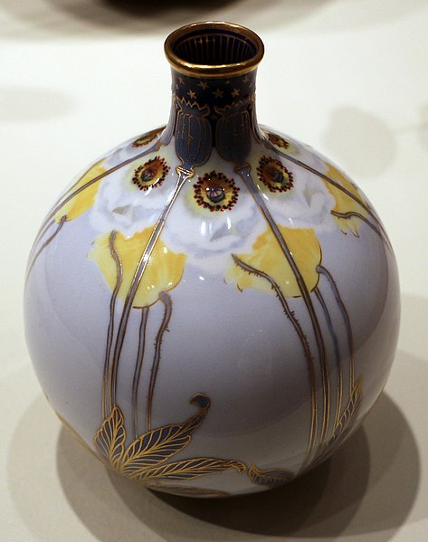File:William hodkinson per doulton & co., ltd., vaso in porcellana, staffordshire UK 1891-1902, 02.jpg