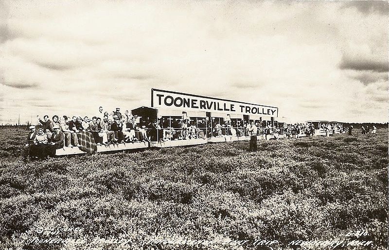 File:'Toonerville Trolley' at Tahquamenon Falls, near Newberry, Michigan.JPG