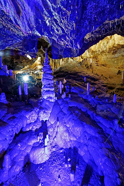 File:1931 wurde die Teufelshöhle für das Publikum freigegeben. 18.jpg