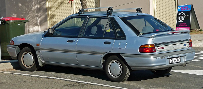 File:1991-1994 Ford Laser (KH) GL 5-door hatchback 05.jpg