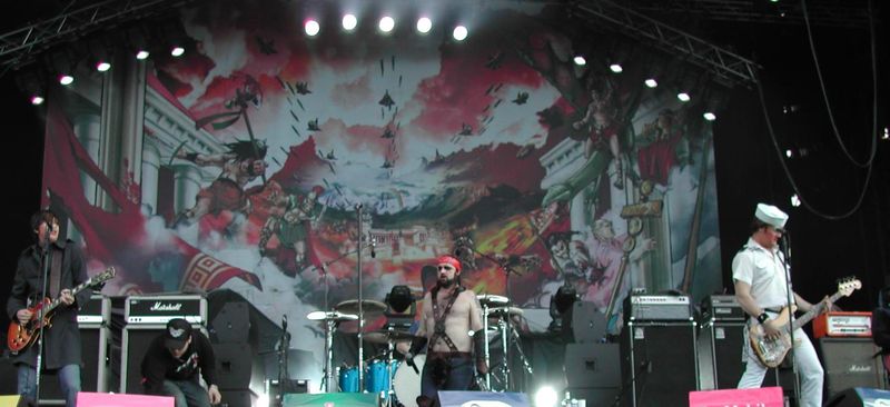 File:2005-06-12 18-08Uhr 090 - Turbonegro.jpg