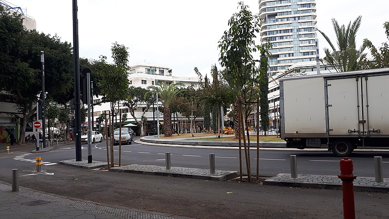 File:20200211 120444 Dizengoff Square February 2020.jpg