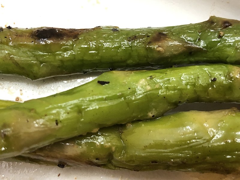 File:2022-02-14 21 49 10 Asparagus from an Outback Steakhouse Bloomin' Fried Chicken meal in the Franklin Farm section of Oak Hill, Fairfax County, Virginia.jpg