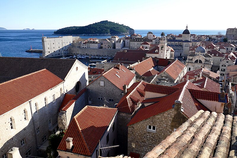 File:29.12.16 Dubrovnik Old City Walls 093 (31814188562).jpg