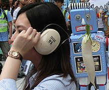 Admiralty Tim Mei Avenue CGO Legco Car Park Square 藍可盈 3M™ Peltor™ Optime™ 95 Over-the-Head Folding Ear Muffs May 2013 HK.jpg