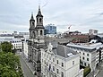 Vue aérienne latérale de l'ensemble de l'Église