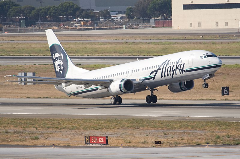 File:Alaska 313 N317AS Boeing 737-990 SJC.jpg