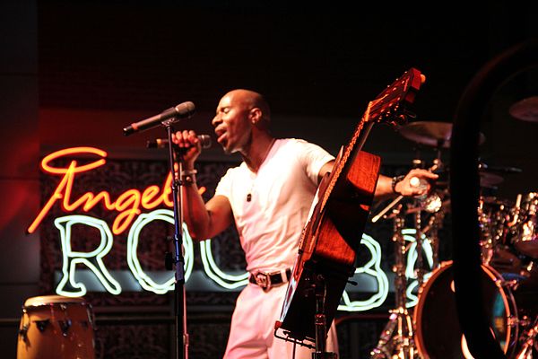 Amar Khalil of Tony! Toni! Toné! performing in Louisville, Kentucky, 2012