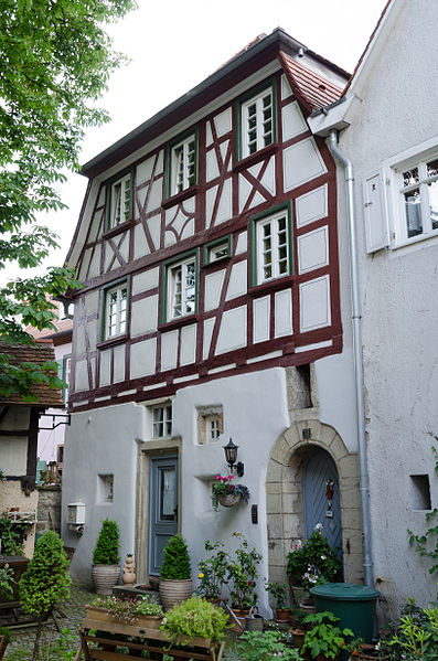 File:Bad Wimpfen am Berg, Schwibbogengasse 16, 001.jpg