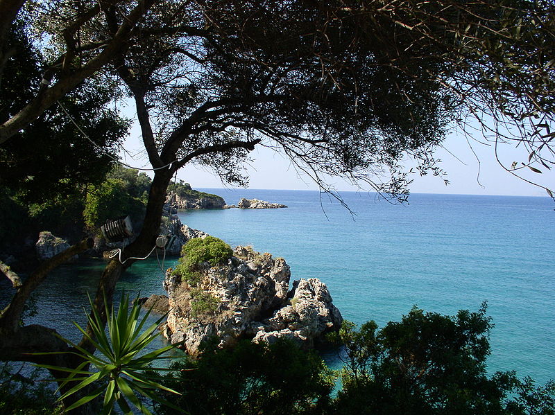 File:Bay north from Parga.JPG