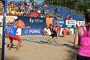 Deutsch: Beachhandball Europameisterschaften 2019 (Beach handball Euro); Tag 1: 2. Juli 2019 – Männer, Vorrunde Gruppe D, Polen-Schweden 2:1 (18:10, 15:9; 8:6) English: Beach handball Euro; Day 1: 2 July 2019 – Men Preliminary Round Group D – Poland-Sweden 2:1 (18:10, 15:9; 8:6)