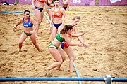 Deutsch: Beachhandball bei den Olympischen Jugendspielen 2018; Tag 6, 12. Oktober 2018; Mädchen, Hauptrundenspiel – Ungarn-Niederlande 2:1 English: Beach handball at the 2018 Summer Youth Olympics at 12 October 2018 – Girls Main Round – Hungary-Netherlands 2:1