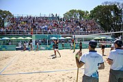 Deutsch: Beachvolleyball bei den Olympischen Jugendspielen 2018; Tag 11, 17. Oktober 2018; Jungen, Spiel um Platz 3 – Argentinien-Ungarn 2:0 (21–15/21–15) English: Beach volleyball at the 2018 Summer Youth Olympics at 17 October 2018 – Bronze Medal Match – Argentina-Hungary 2:0 (21–15/21–15)