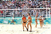 Deutsch: Beachvolleyball bei den Olympischen Jugendspielen 2018; Tag 9, 15. Oktober 2018; Mädchen, Viertelfinale: USA-Spanien 2–1 (21–19/17–21/15–9) English: Beach volleyball at the 2018 Summer Youth Olympics at 15 October 2018 – Girls Quarterfinals: USA-Spain 2–1 (21–19/17–21/15–9)