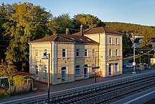 Stationsgebäude, Bahnseite (2021)