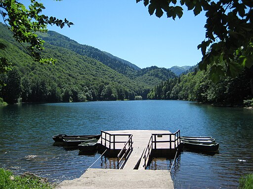 Nationalpark Biogradska Gora: Blick südostwärts auf den Biograsdsker See (Biogradsko jezero); Kandidat für das UNESCO-Weltnaturerbe in Montenegro