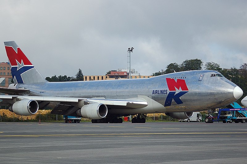 File:Boeing 747-2R7F-SCD, MK Airlines AN0902742.jpg