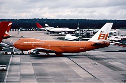 B747−127 борт N601BN в аэропорту Гатвик (Лондон) в 1981 году